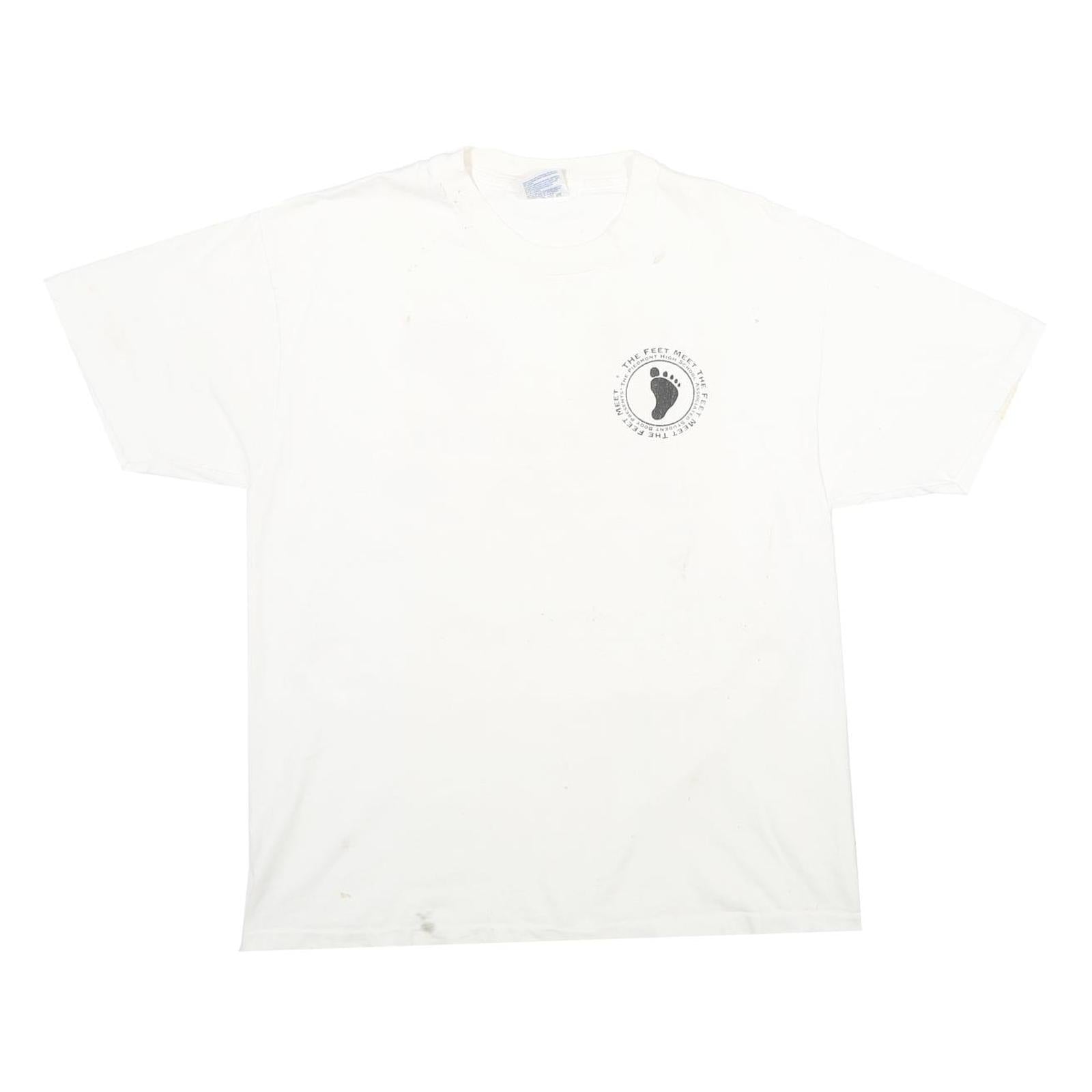 HANES Mens White Feet Meet Graphic T-Shirt L Short Sleeve Crew Neck Vintage