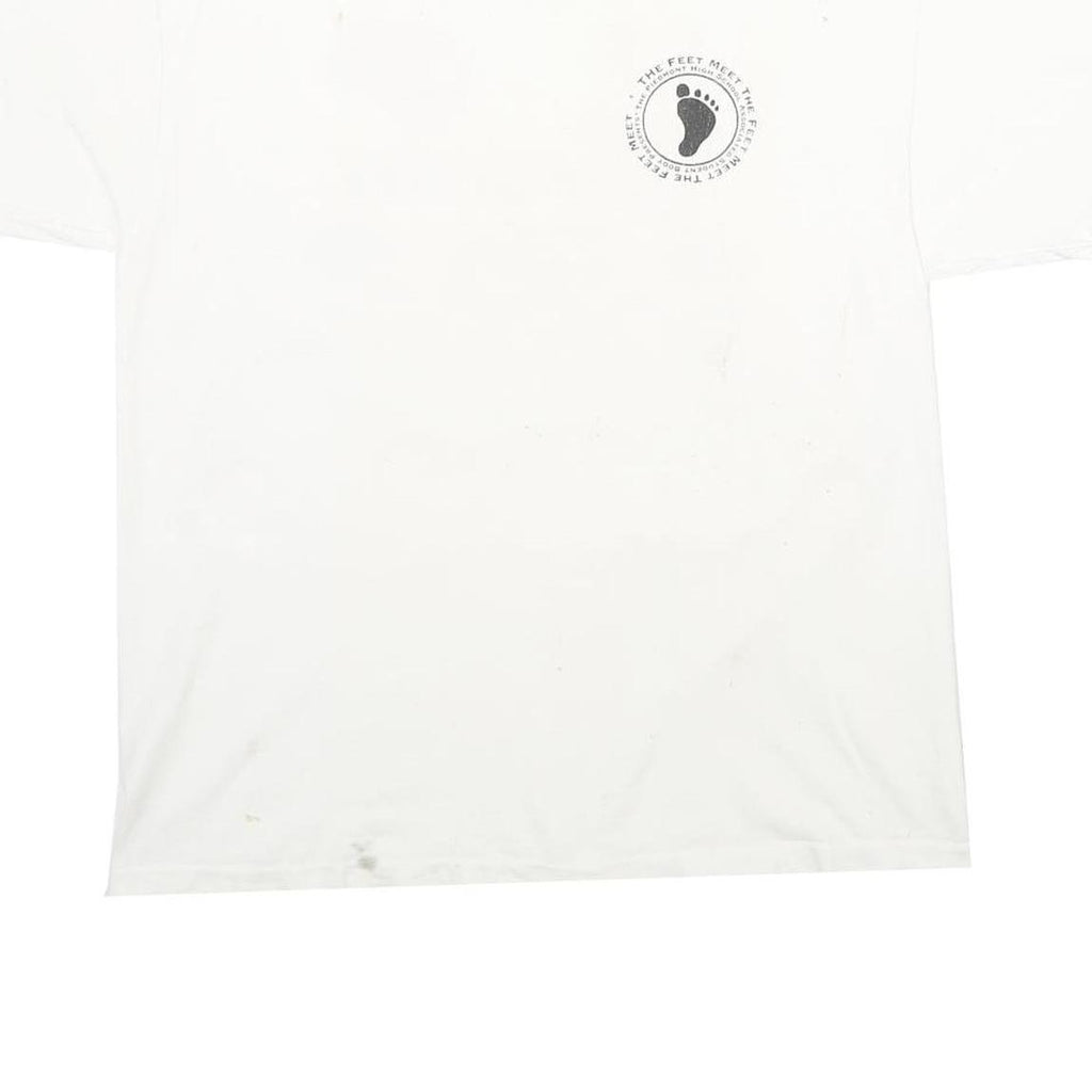 HANES Mens White Feet Meet Graphic T-Shirt L Short Sleeve Crew Neck Vintage