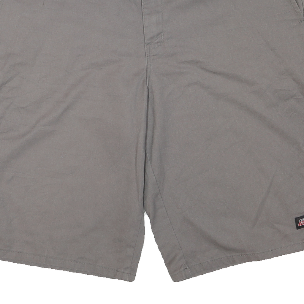 DICKIES Mens Shorts Grey Casual XL W40 Polyester Blend Workwear