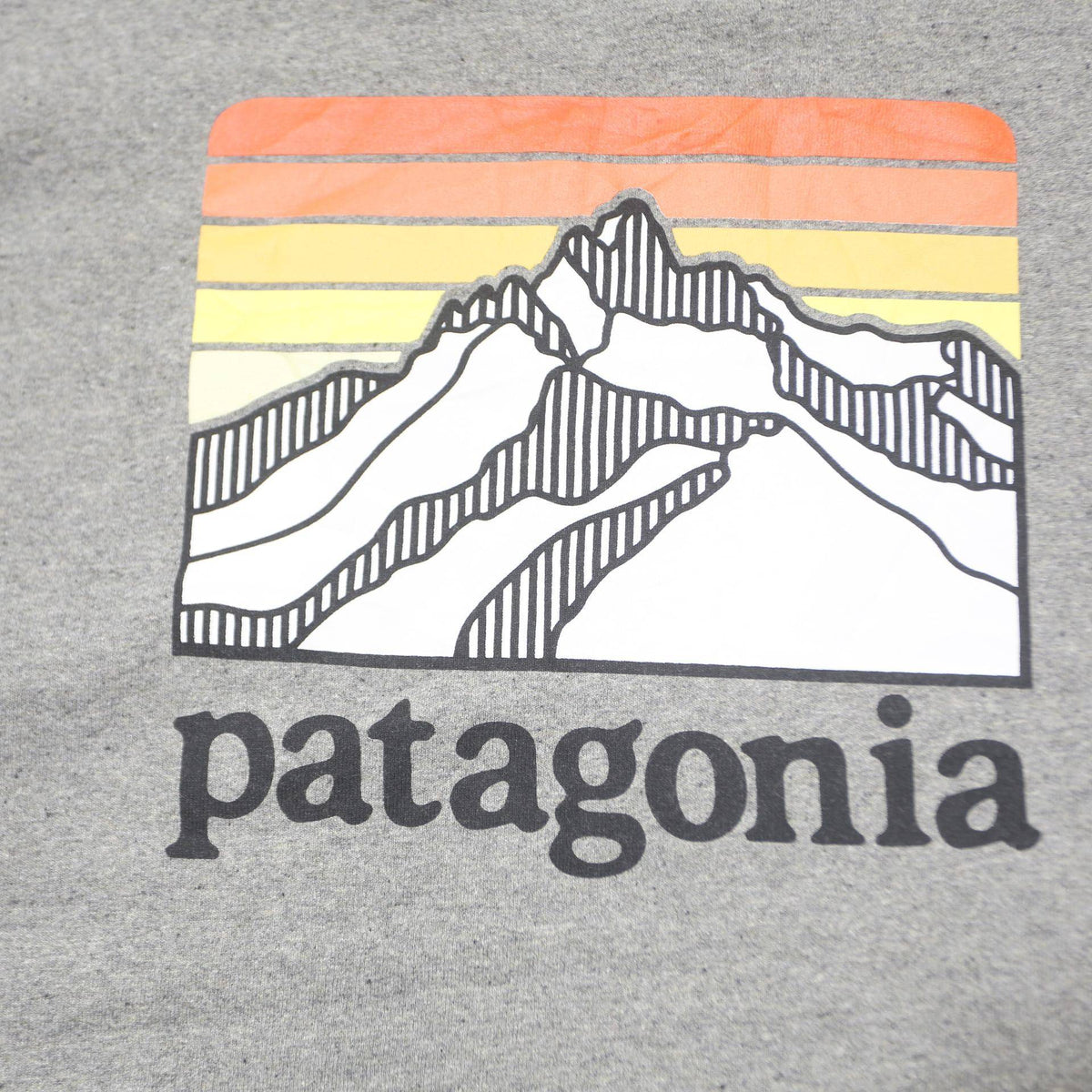 PATAGONIA Mens Grey Long Sleeve V-Neck Cotton Blend T-Shirt Graphic M