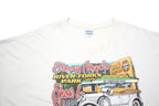 GILDAN Mens White Graffiti Weekend Print T-Shirt 2XL Short Sleeve Crew Neck
