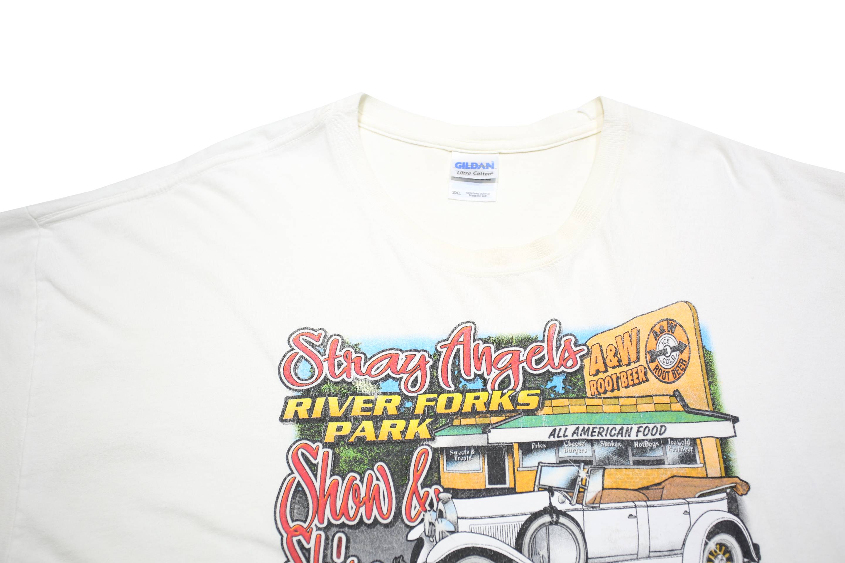 GILDAN Mens White Graffiti Weekend Print T-Shirt 2XL Short Sleeve Crew Neck