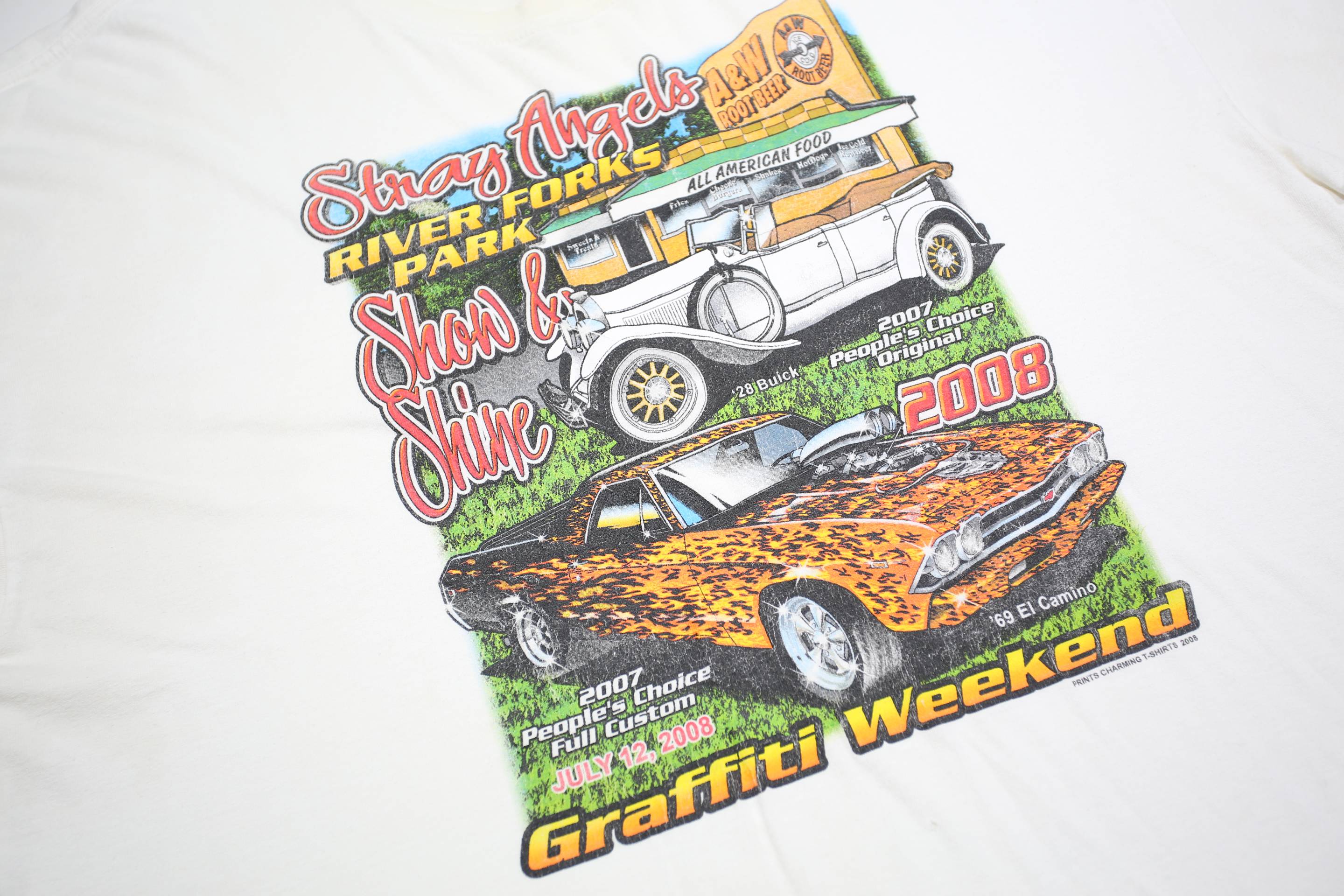 GILDAN Mens White Graffiti Weekend Print T-Shirt 2XL Short Sleeve Crew Neck
