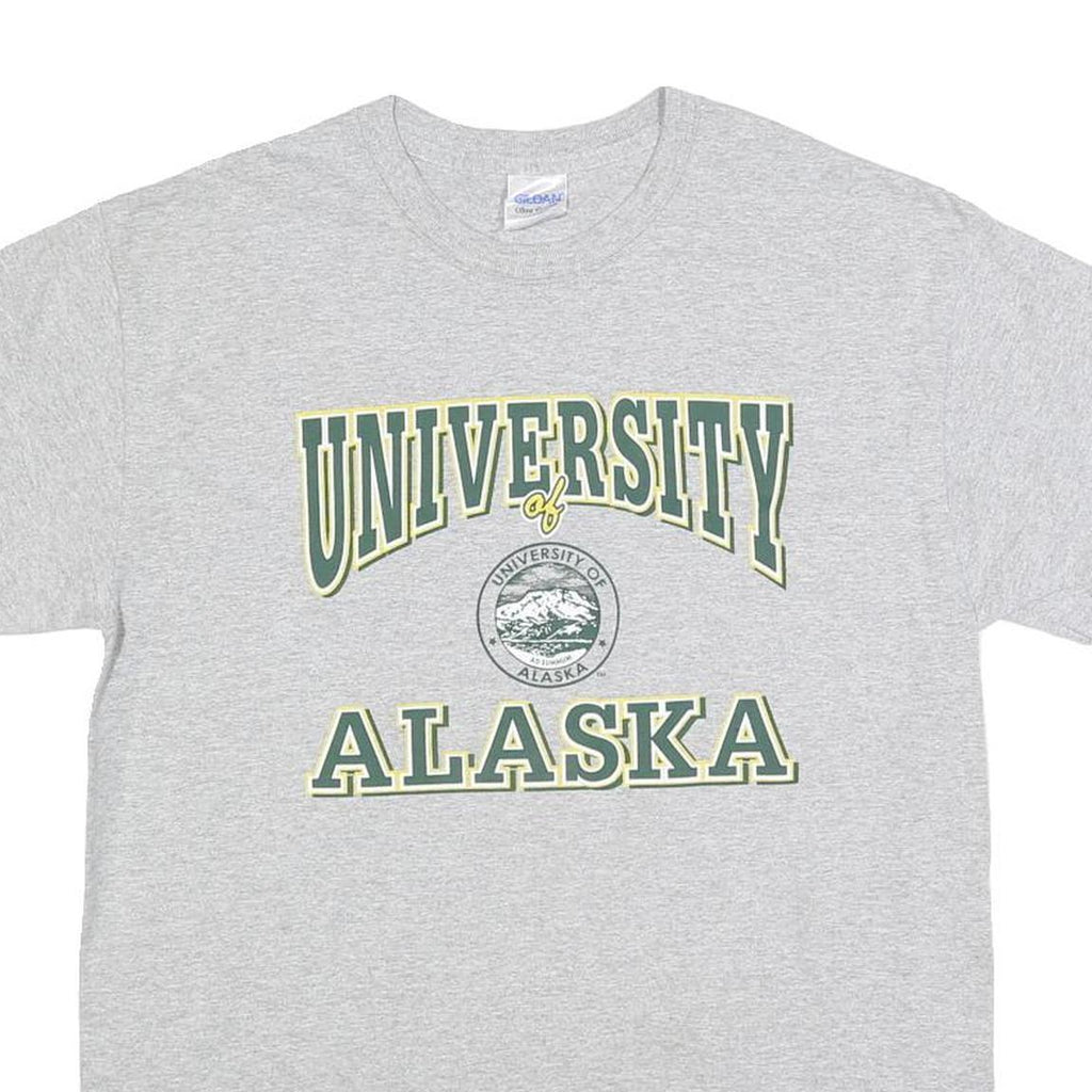 GILDAN Mens Grey University of Alaska Graphic T-Shirt M Short Sleeve Crew Neck