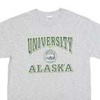 GILDAN Mens Grey University of Alaska Graphic T-Shirt M Short Sleeve Crew Neck
