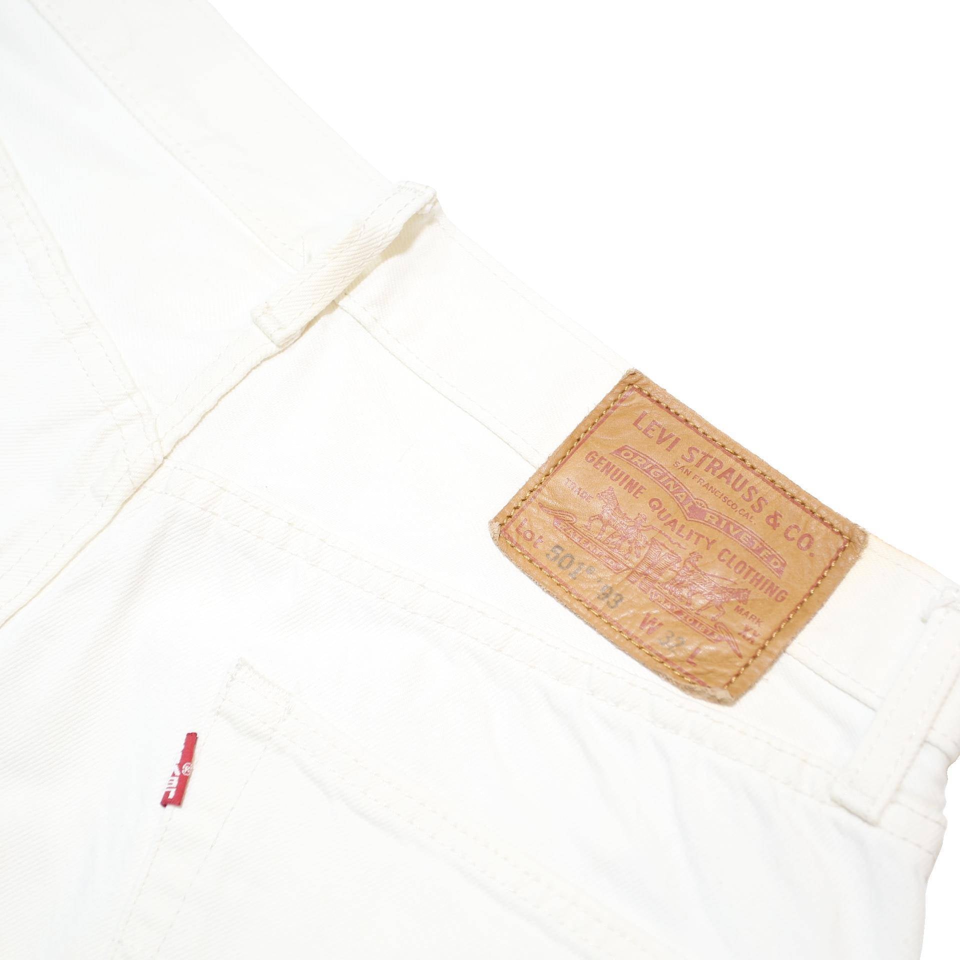 LEVI'S Mens White Casual Denim Shorts M W32 Frayed Hem Stylish