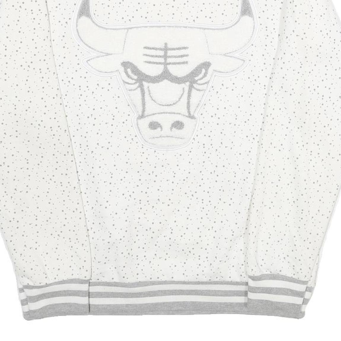 NBA Womens White Sweatshirt Chicago Bulls Crew Neck M Cotton Blend Pullover