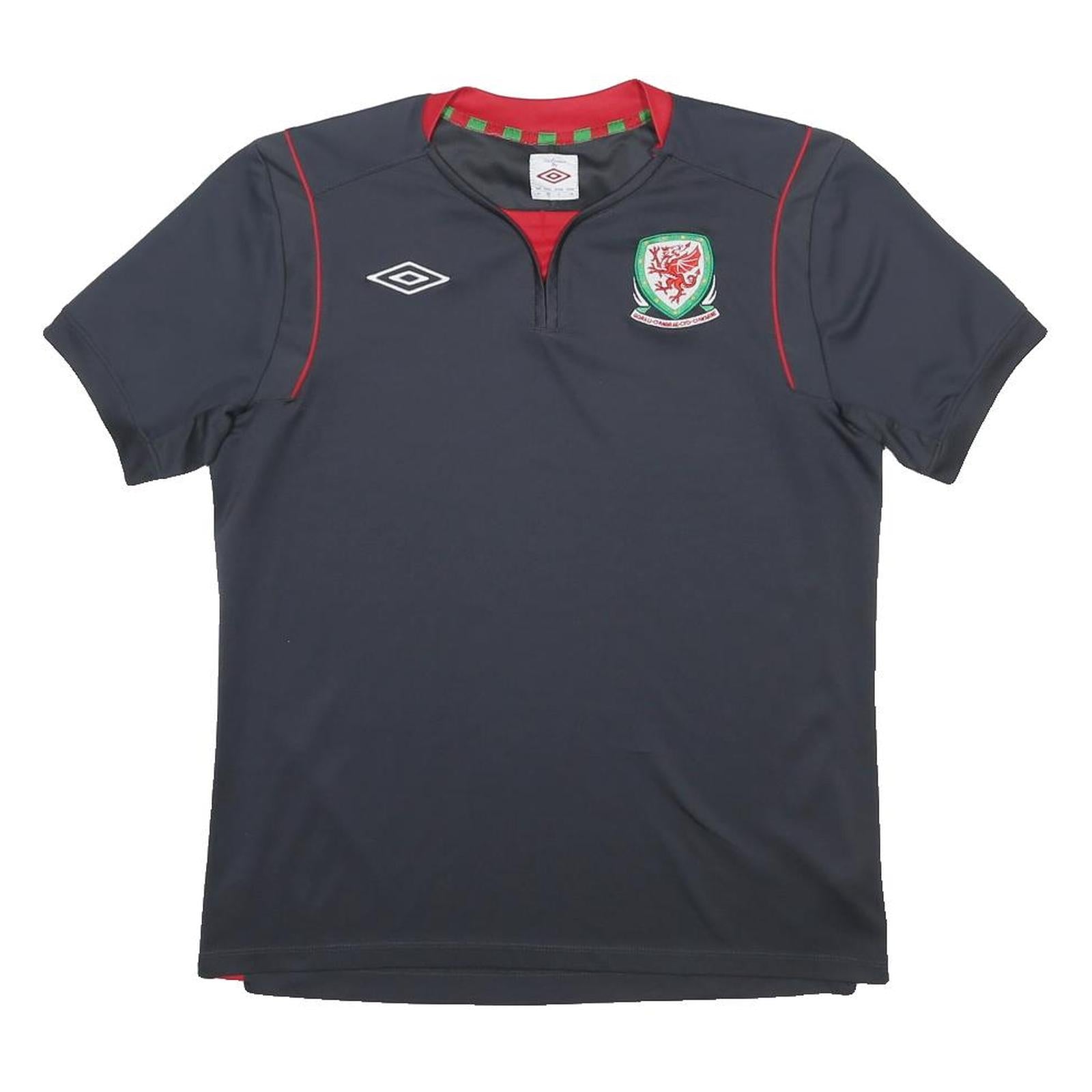 UMBRO Mens Black Wales 2011-12 Away Football Crest T-Shirt M Short Sleeve