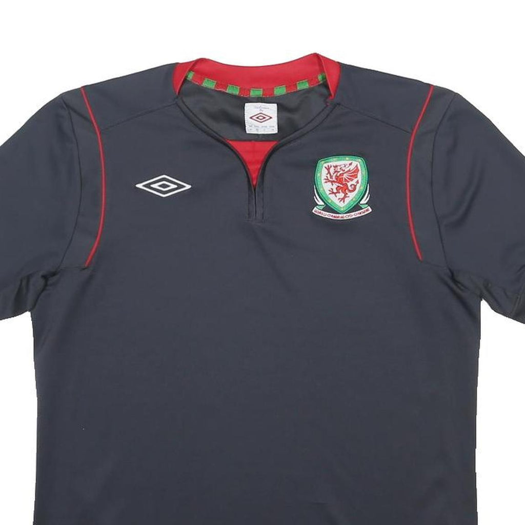 UMBRO Mens Black Wales 2011-12 Away Football Crest T-Shirt M Short Sleeve
