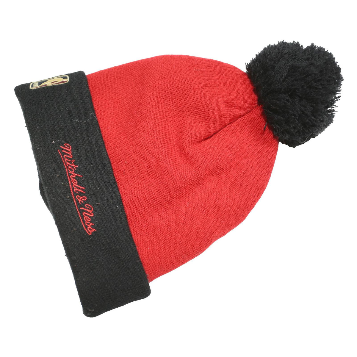 MITCHELL&NESS Mens Red & Black Chicago Bulls Beanie Acrylic Knit Pom Pom Hat