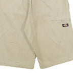 DICKIES Mens Shorts Beige Casual Relaxed Fit M W32 Workwear Utility Cotton Blend