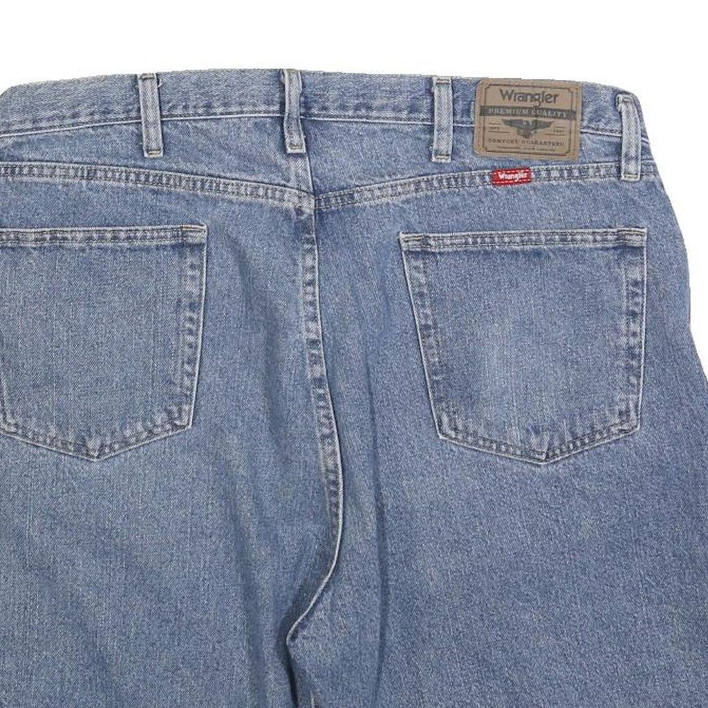 WRANGLER Mens Shorts Blue Denim Casual XL W38 Cotton Blend Summer Wear