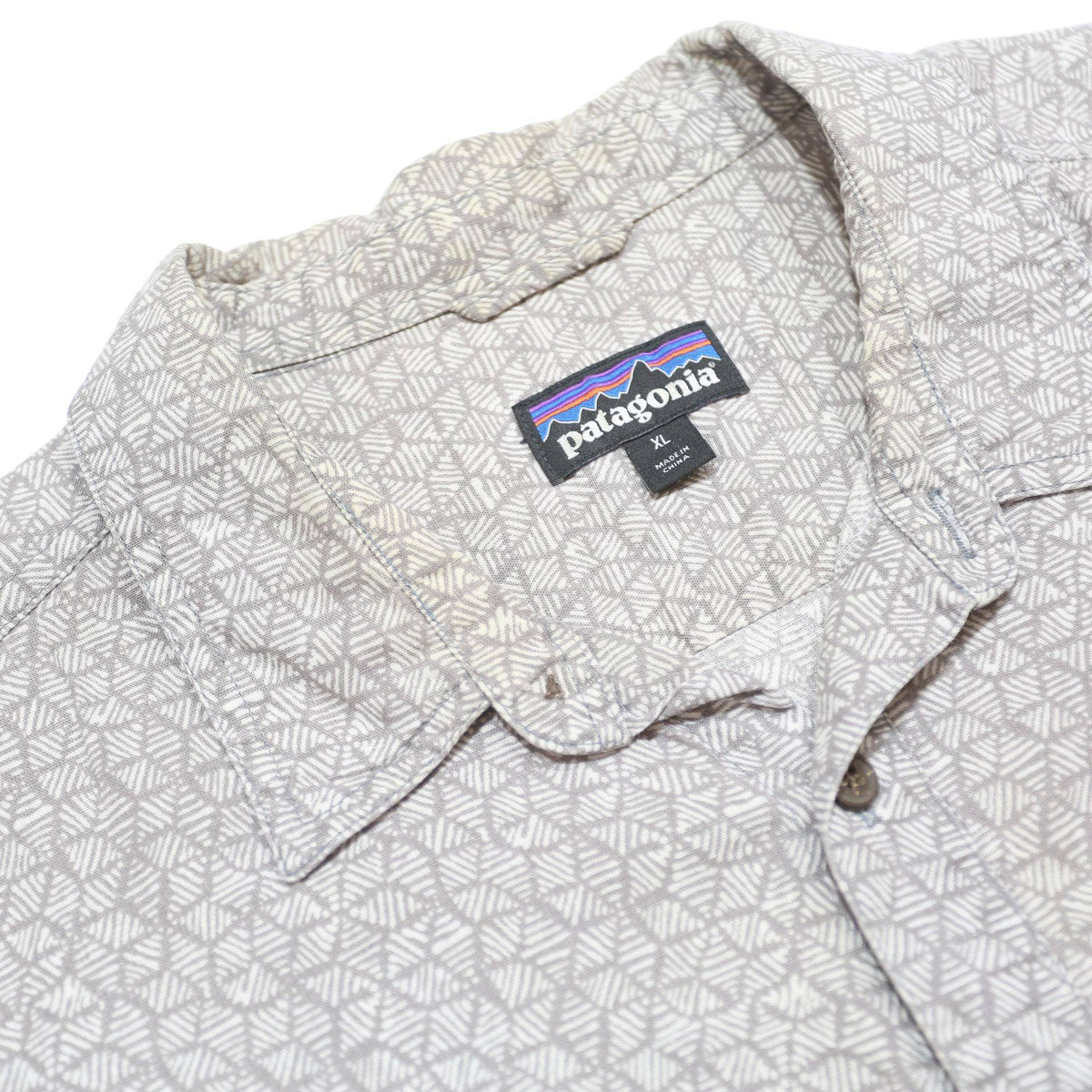PATAGONIA Mens Grey Shirt XL Cotton Blend Casual Short Sleeve Patterned