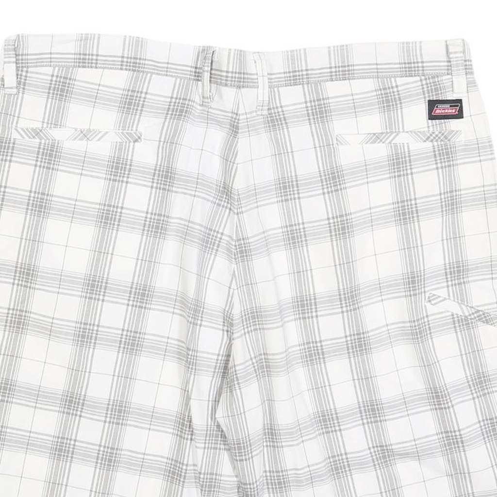 DICKIES Mens White Grey Check Casual Shorts XL W40 Cotton Blend Comfortable Fit