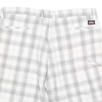 DICKIES Mens White Grey Check Casual Shorts XL W40 Cotton Blend Comfortable Fit