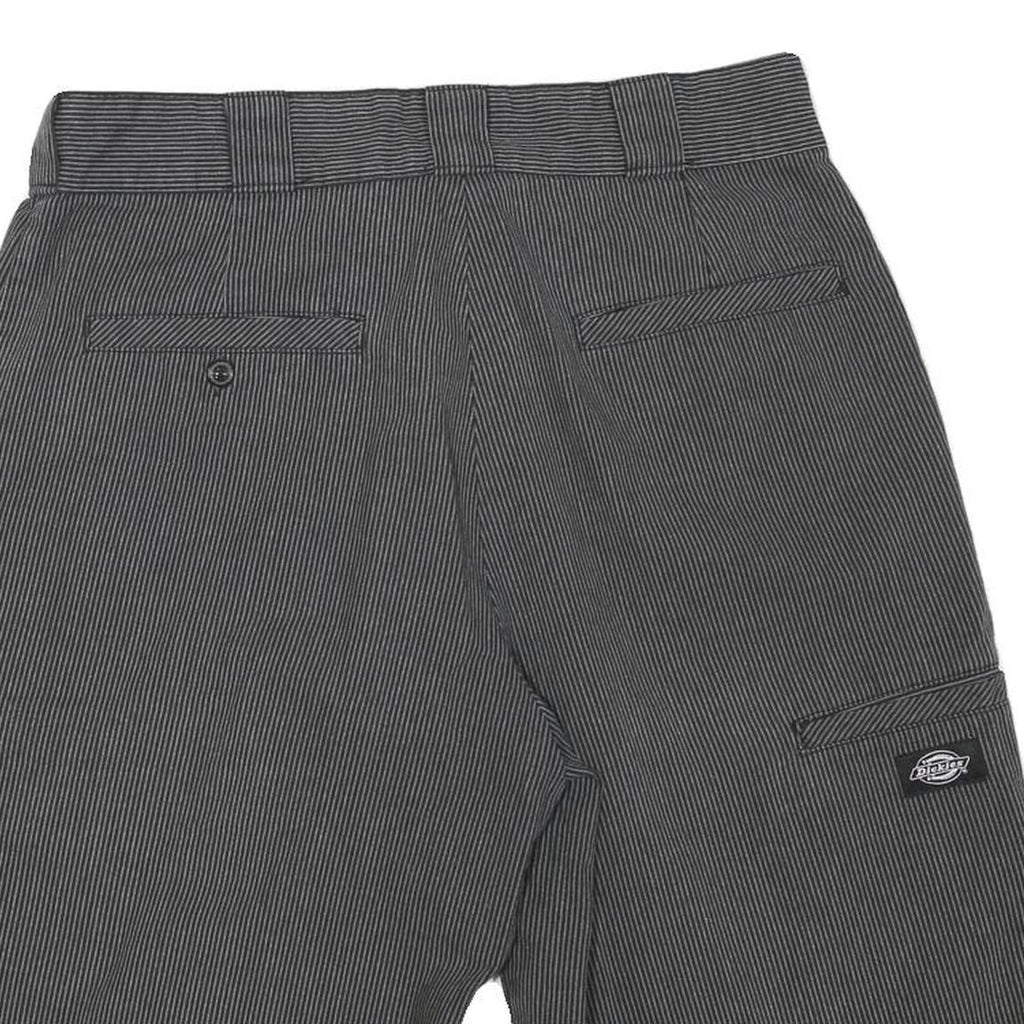DICKIES Mens Grey Pinstripe Casual Shorts M W30 Workwear Cotton Blend