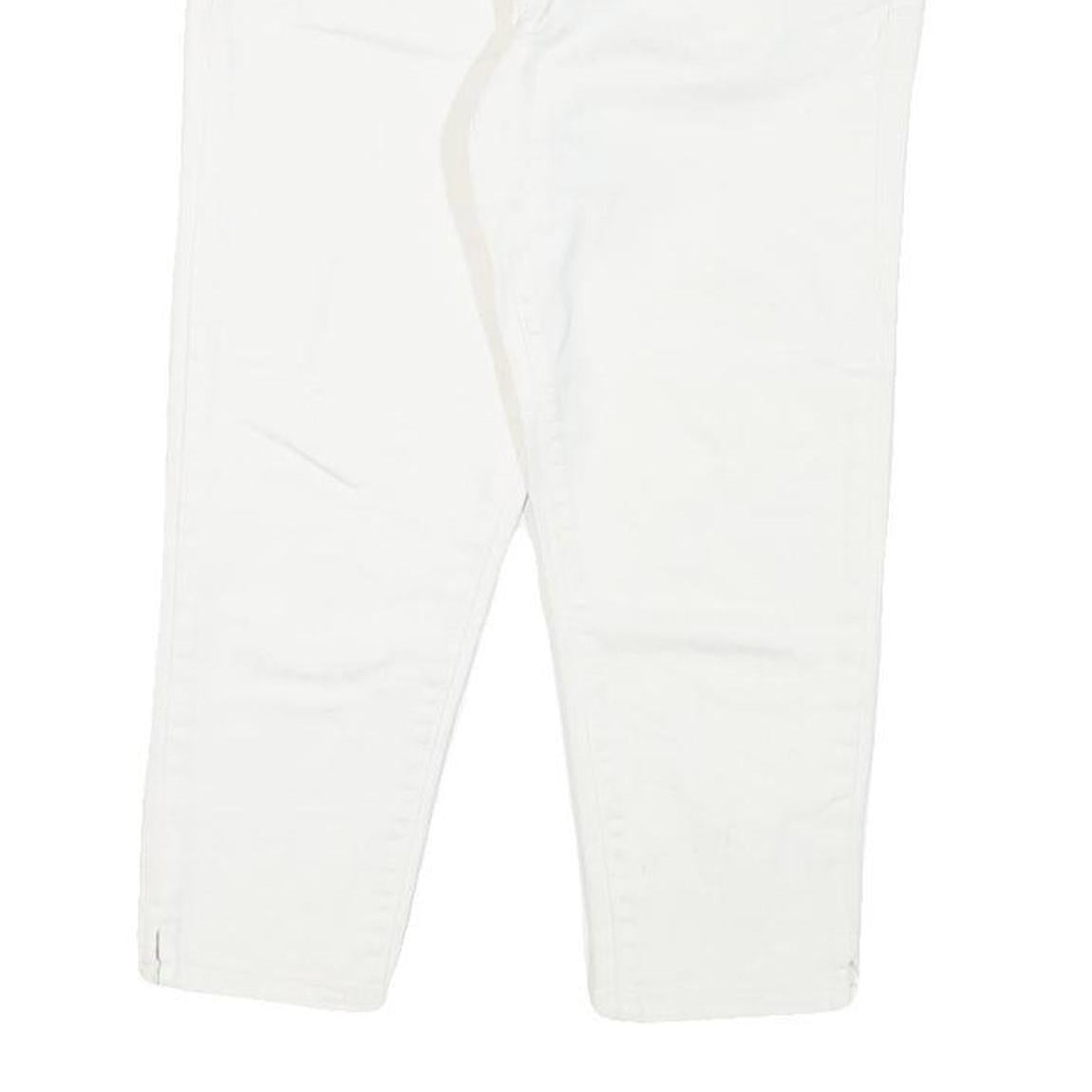 GUESS Womens White Casual Shorts S W26 Embellished Heart Detail