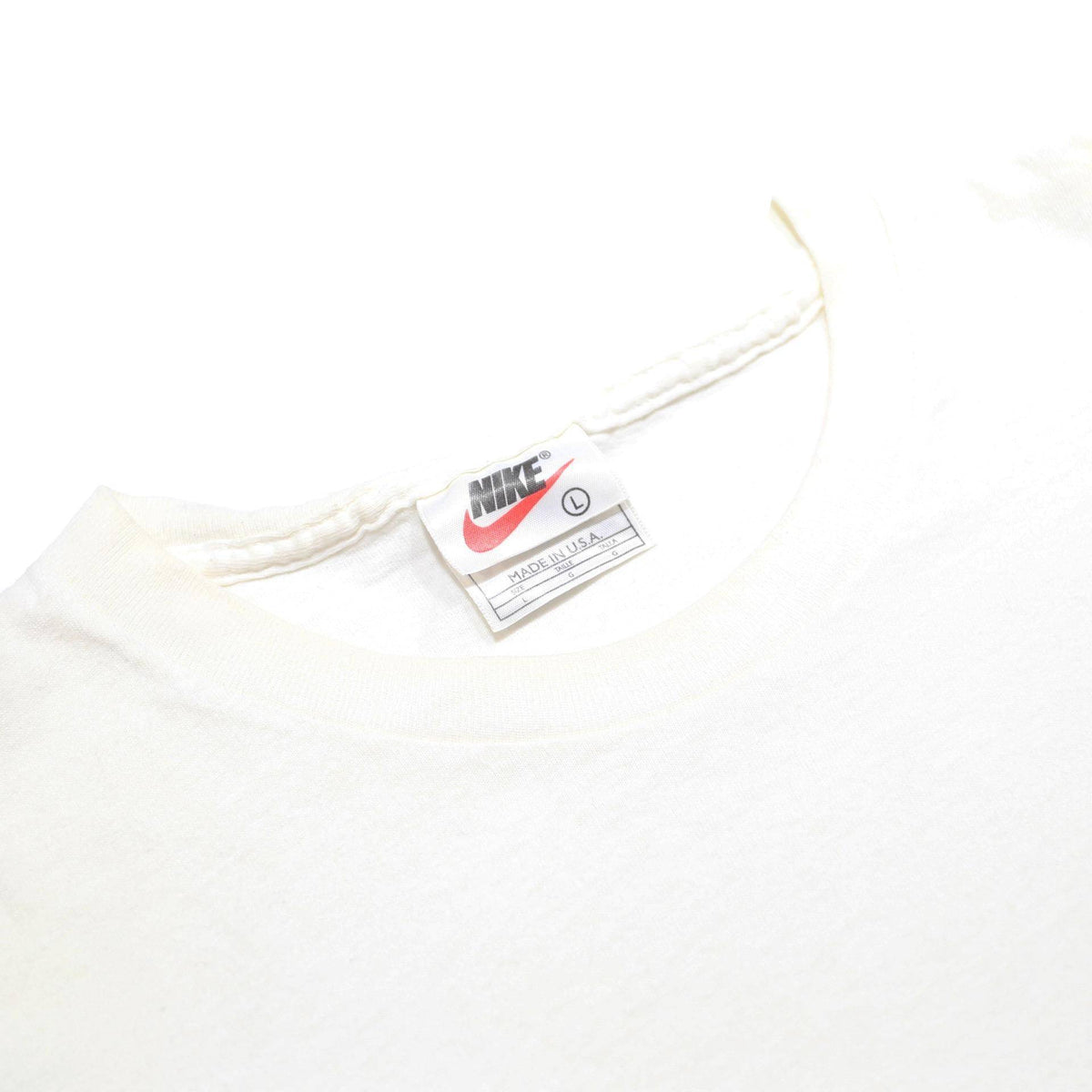 NIKE Mens White & Navy Logo T-Shirt L Short Sleeve Crew Neck Casual Cotton