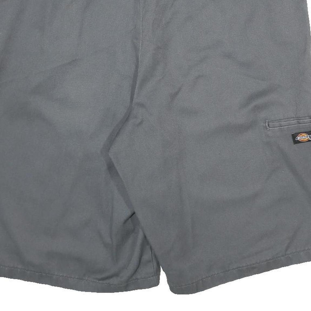 DICKIES Mens Shorts Grey Casual XL W40 Polyester Blend Workwear