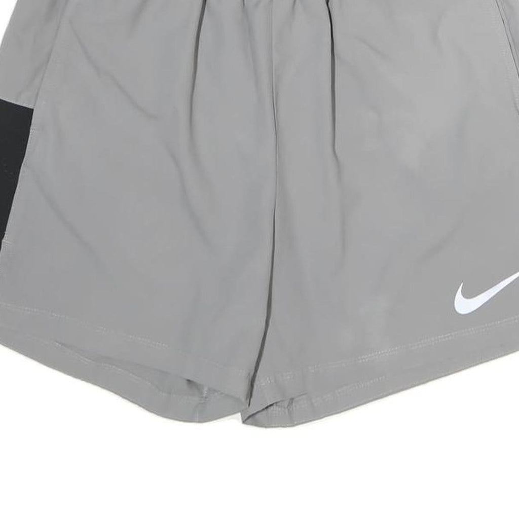 NIKE Mens Shorts Grey & Black Casual M W26 Polyester Sportswear