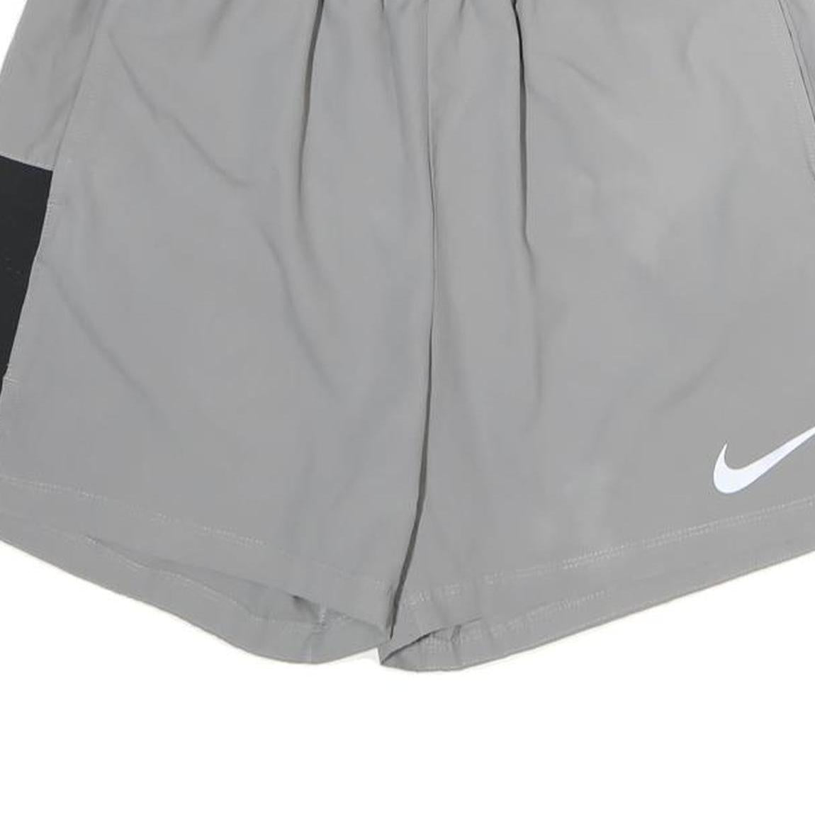 NIKE Mens Shorts Grey & Black Casual M W26 Polyester Sportswear