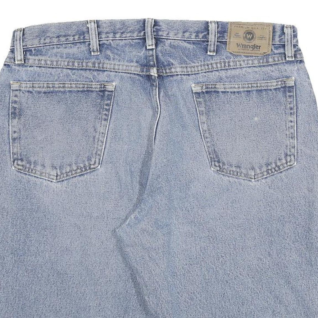 WRANGLER Mens Denim Blue Casual Shorts 2XL W36 Cotton Blend Classic Fit