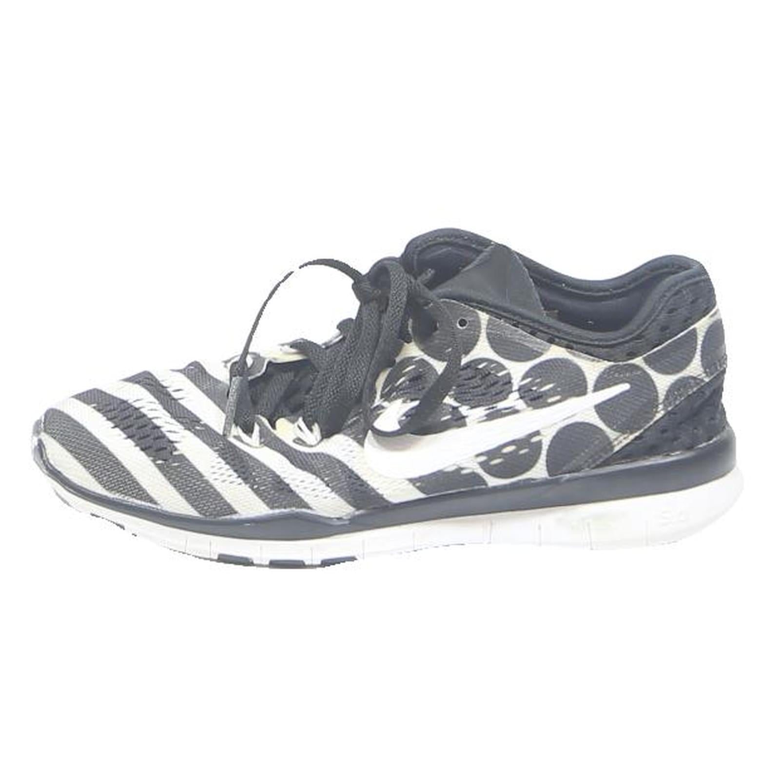 NIKE Free 5.0 Girls Lightweight Trainers Synthetic UK 2.5 Black White Pattern