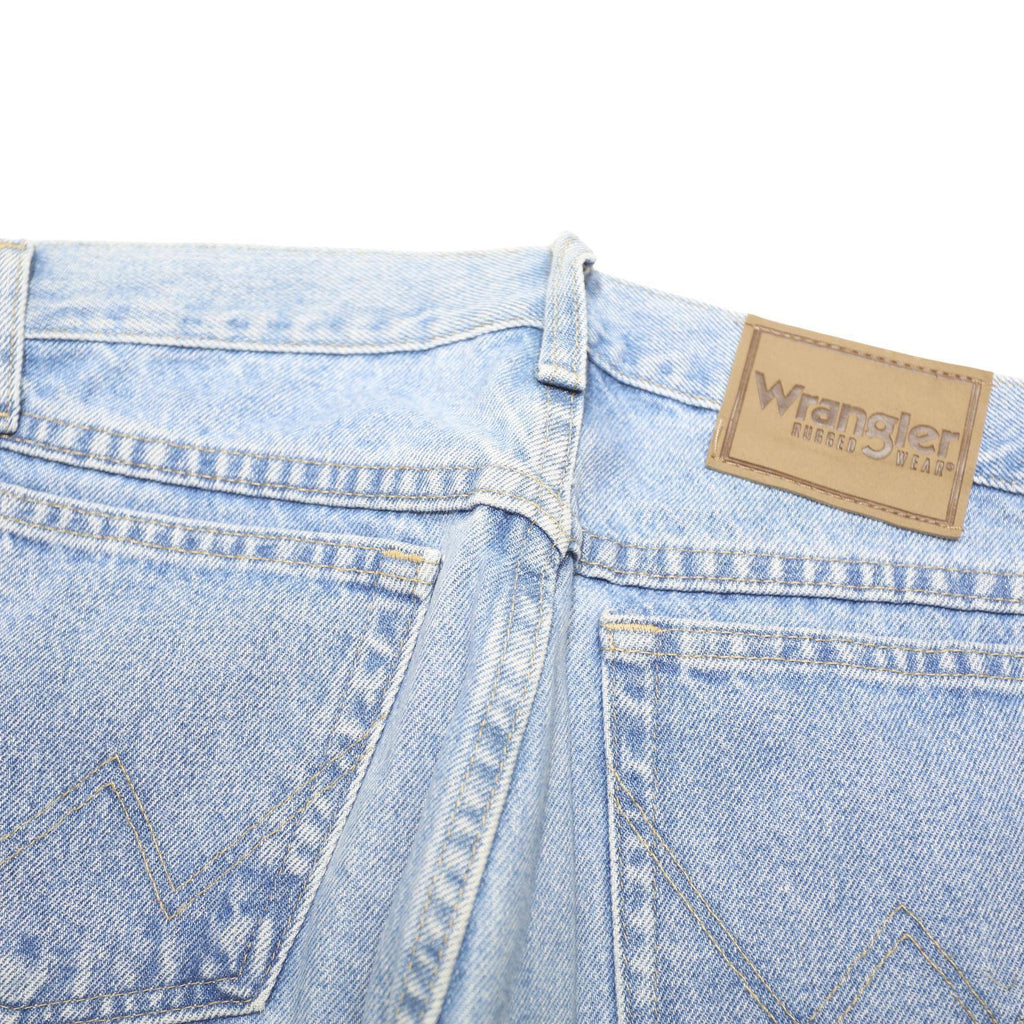 WRANGLER Mens Regular Fit Straight Blue Denim Light W30 L31 Button Jeans Classic