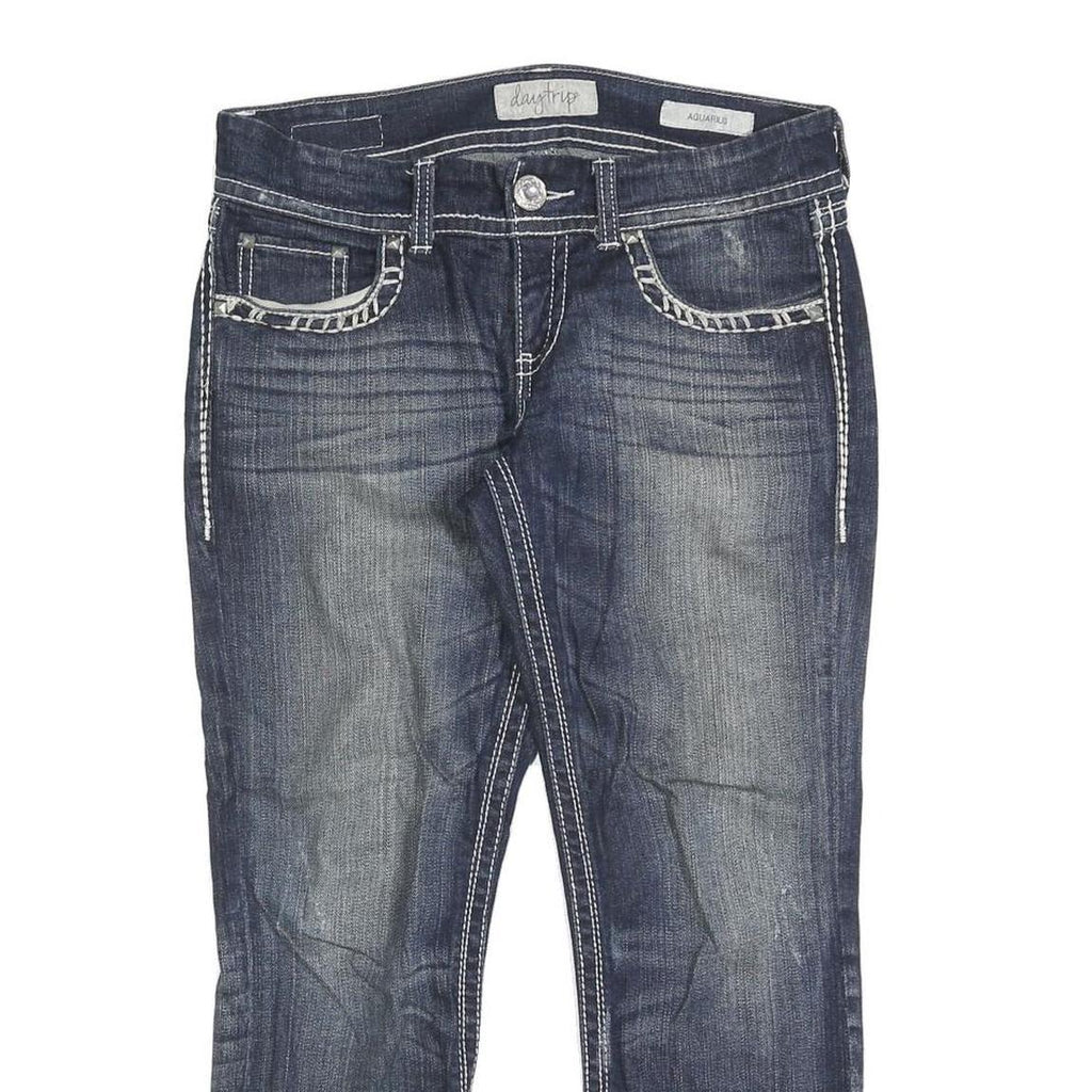 DAYTRIP Womens Jeans Blue Slim Denim Medium W32 L26 Stylish Contrast Stitching