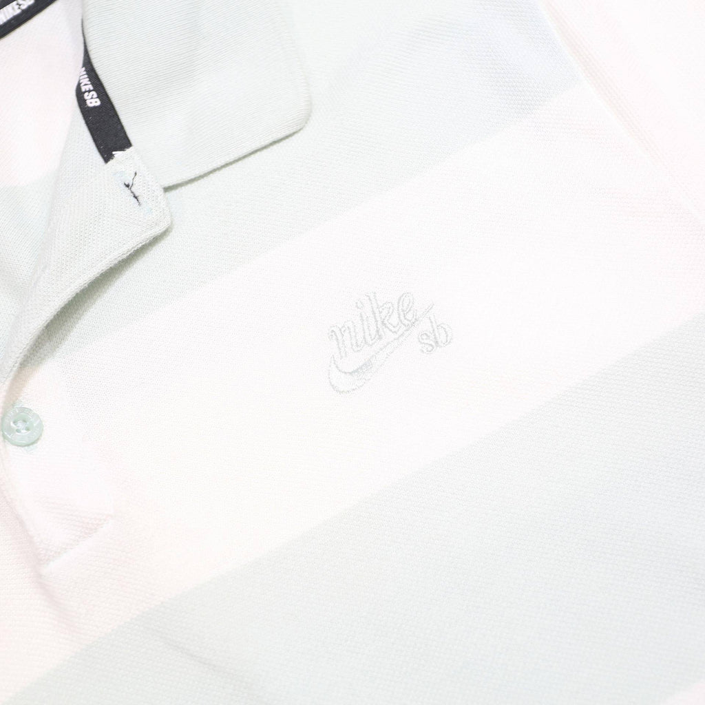 NIKE SB Mens White & Light Blue Striped Polo Shirt M Cotton Blend Casual