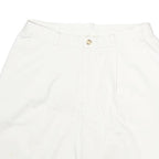 ST JOHNS BAY Womens White Casual Cotton Shorts M W30 Comfortable Lightweight