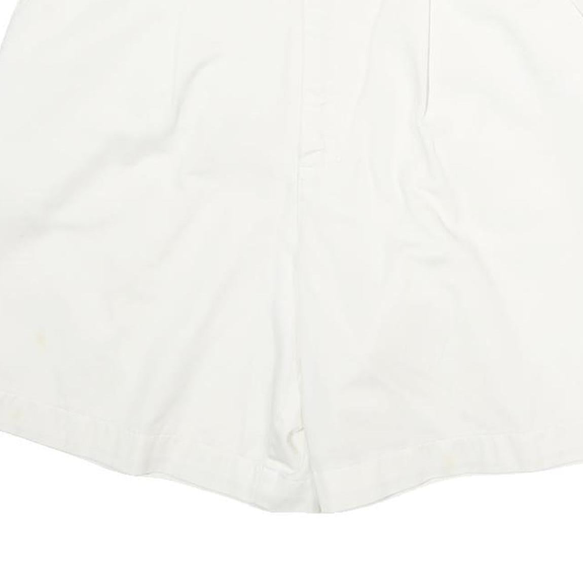 ST JOHNS BAY Womens White Casual Cotton Shorts M W30 Comfortable Lightweight