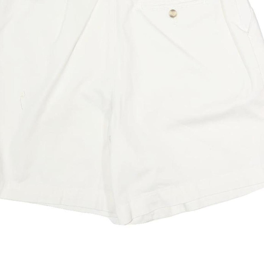 ST JOHNS BAY Womens White Casual Cotton Shorts M W30 Comfortable Lightweight