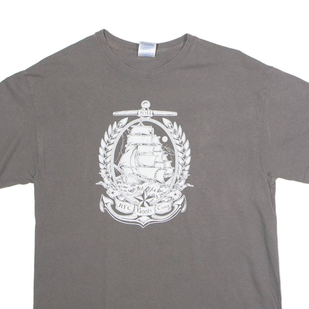 GILDAN KFC Boots Tour 2014 Mens Band T-Shirt Grey Crew Neck M