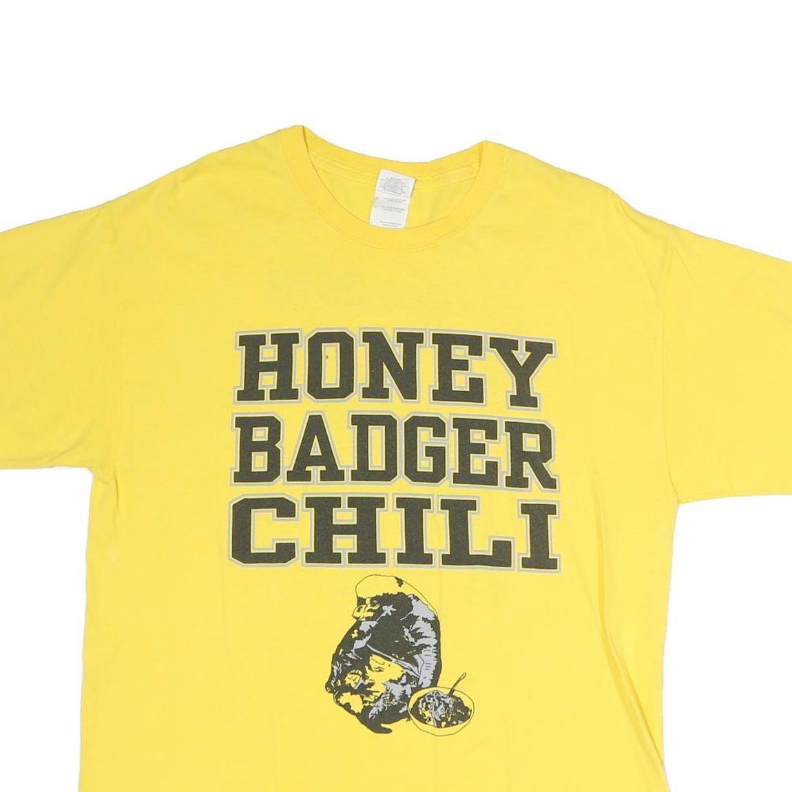 GILDAN Mens Yellow Honey Badger Chili Graphic T-Shirt L Short Sleeve Crew Neck