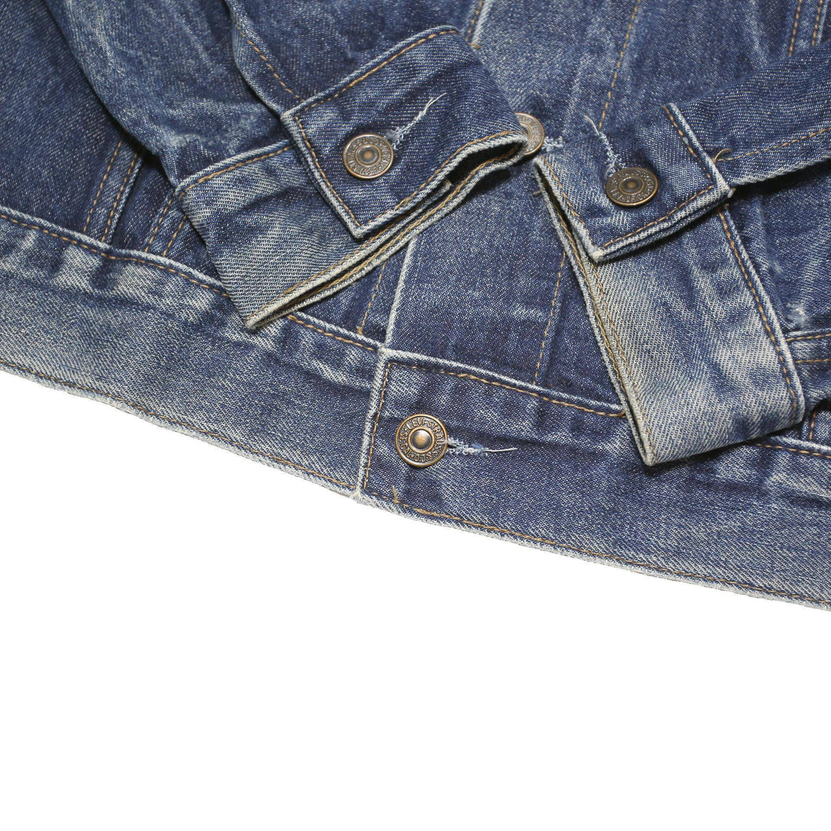 LEVI'S Womens Blue Denim Jacket L Cotton Blend Classic Button Closure