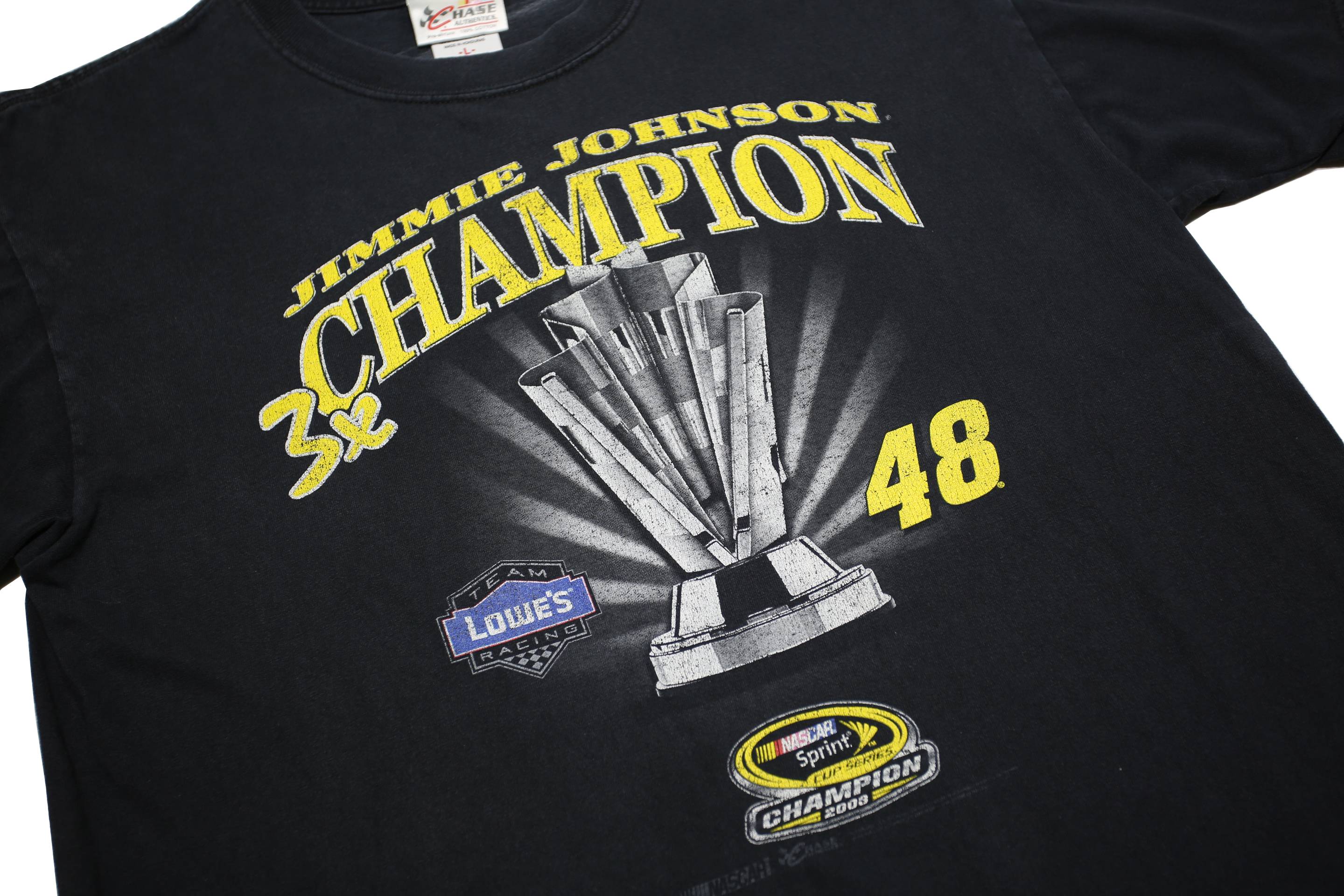 CHASE AUTHENTICS Mens Black Jimmie Johnson Champion Graphic T-Shirt L Short