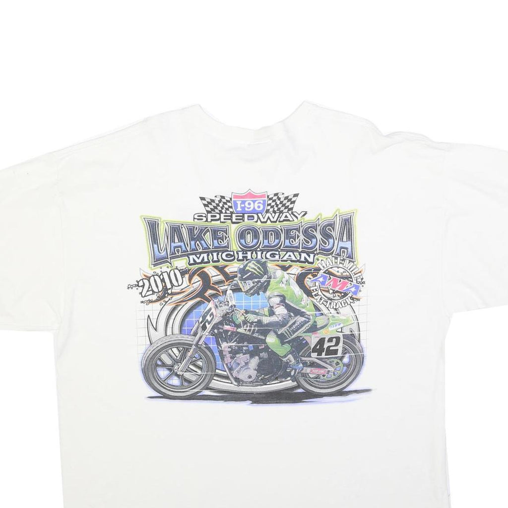 GILDAN Mens White Lake Odessa Michigan Speedway Graphic T-Shirt 2XL Short Sleeve