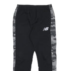 NEW BALANCE Mens Joggers Black & Grey Camouflage M W30 L27 Polyester Blend Slim