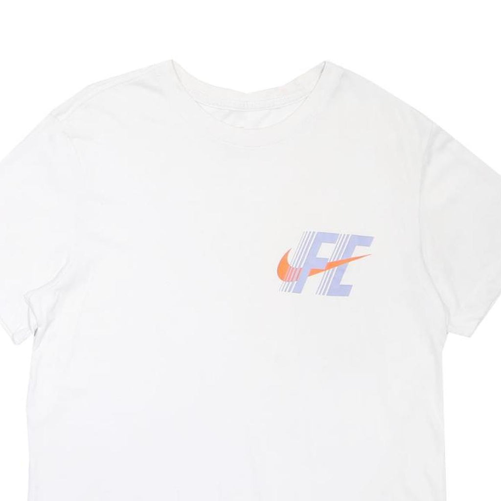 NIKE Mens White Graphic T-Shirt M Short Sleeve Crew Neck Casual Cotton Blend