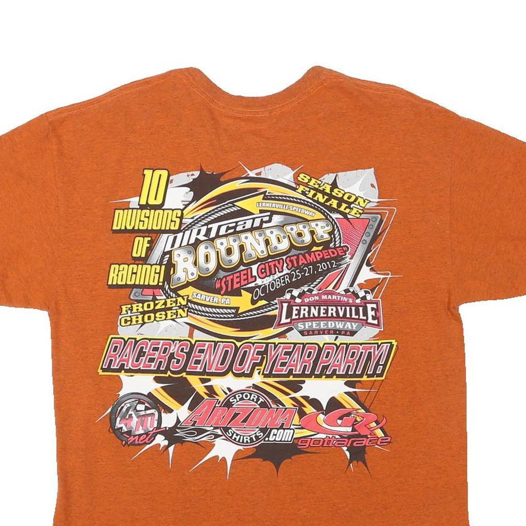 GILDAN Mens Orange Dirtcar Roundup Graphic T-Shirt L Short Sleeve Crew Neck