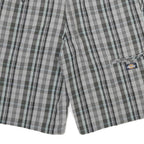 DICKIES Mens Shorts Grey Black Plaid M W32 Cargo Cotton Blend Casual