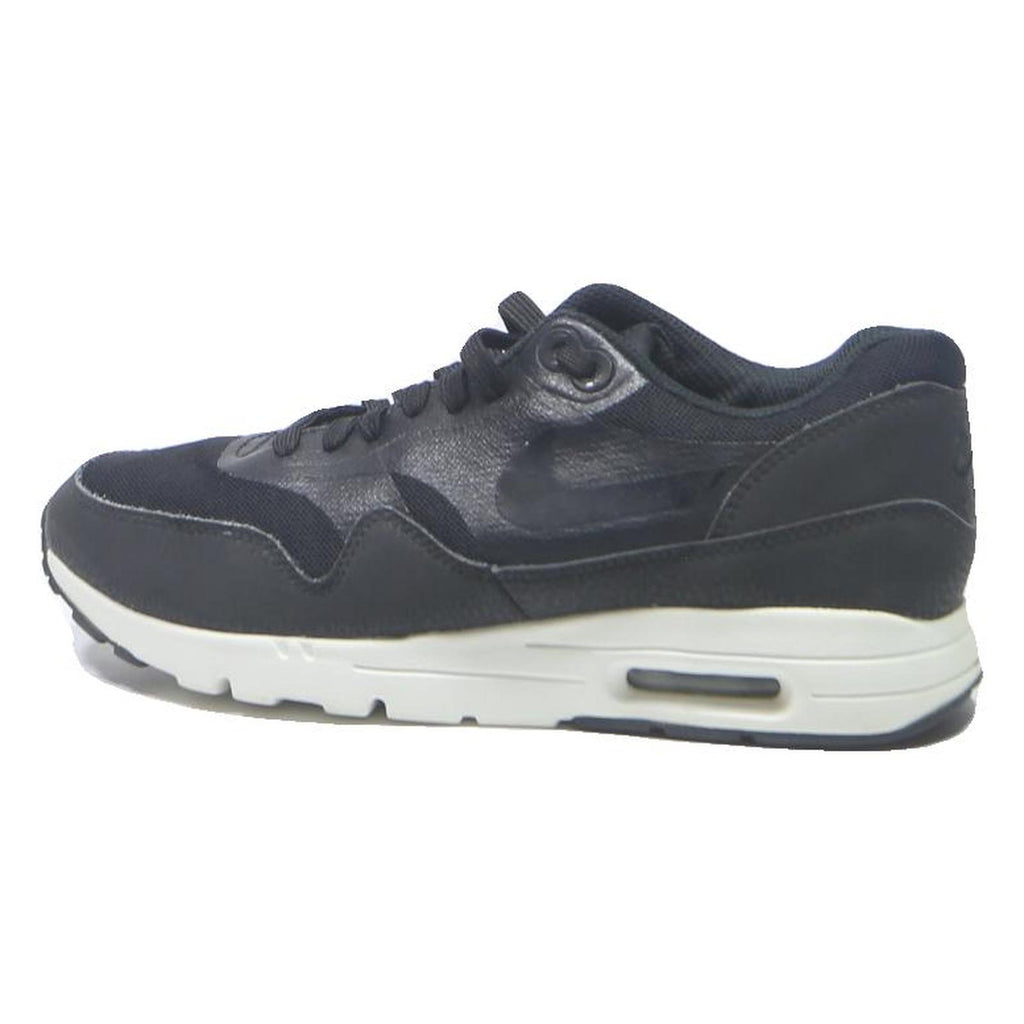 NIKE Air Max Womens Low Top Trainers Black Synthetic UK 4 Comfortable Casual