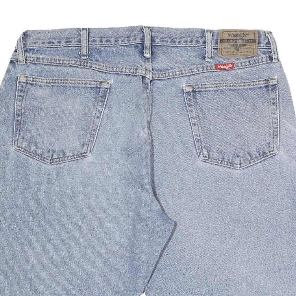 WRANGLER Mens Denim Blue Casual Shorts XL W38 Classic Fit Cotton