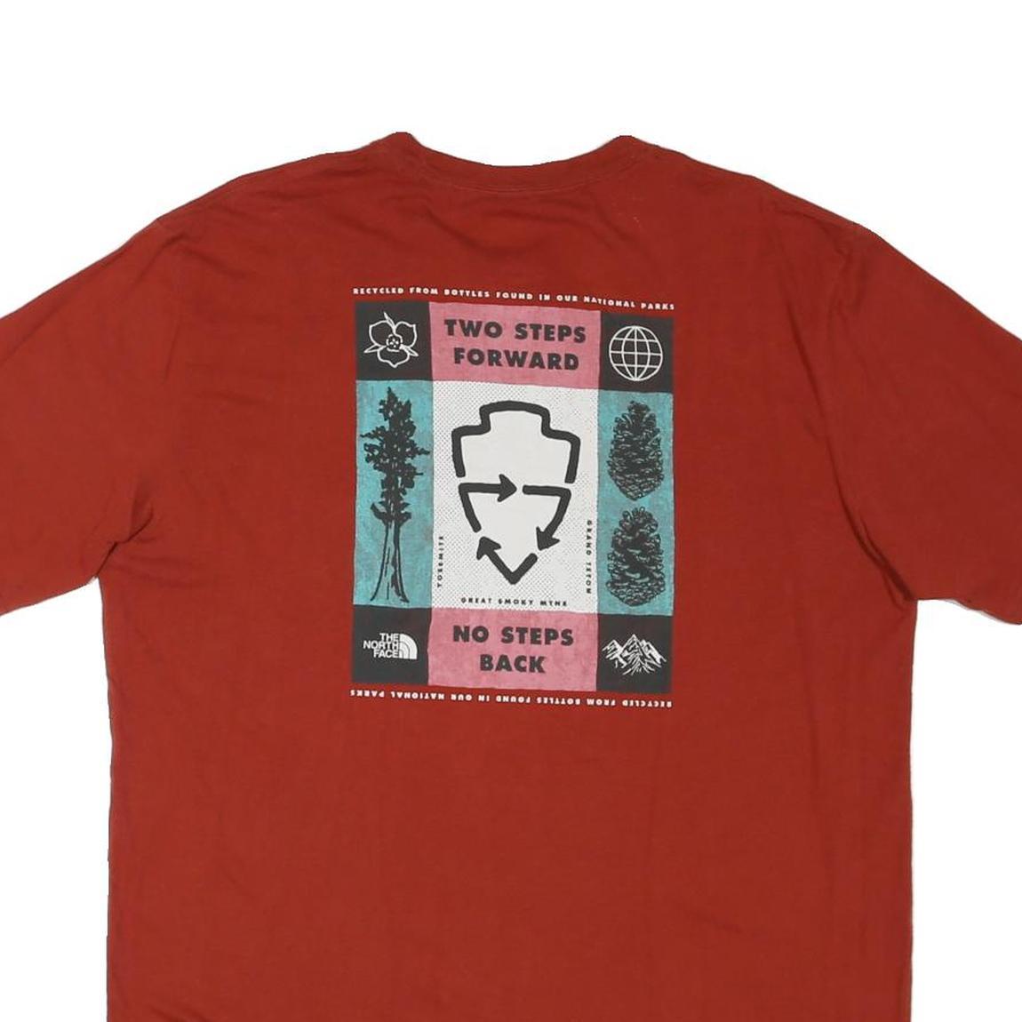 THE NORTH FACE Mens Red T-Shirt L Short Sleeve Crew Neck Cotton Blend Pocket