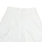 Womens White Casual Cotton Blend Shorts L W32 Relaxed Fit Summer Wear