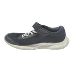 NEW BALANCE Boys Black Synthetic Low Top Trainers UK 2 Lightweight
