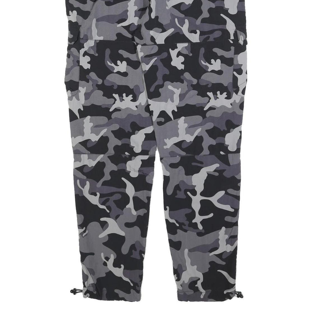 KARL KANI Mens Polyester Blend Slim Grey Camouflage Trousers W32 L30 Cargo Zip