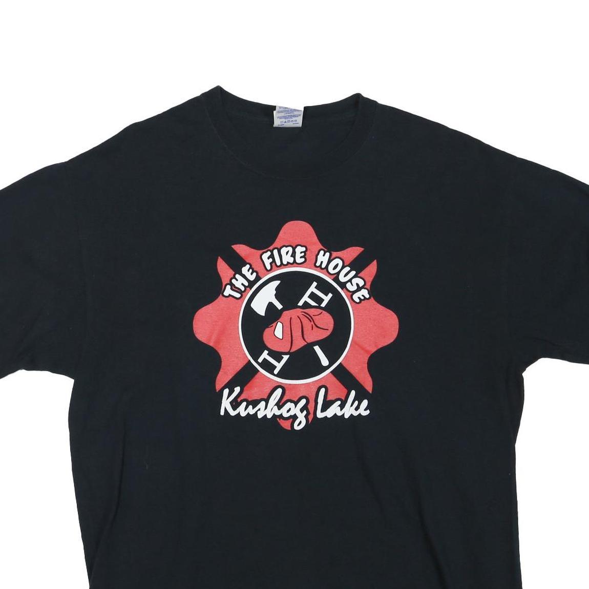 GILDAN Mens Black The Fire House Kushog Lake Graphic T-Shirt L Short Sleeve Crew