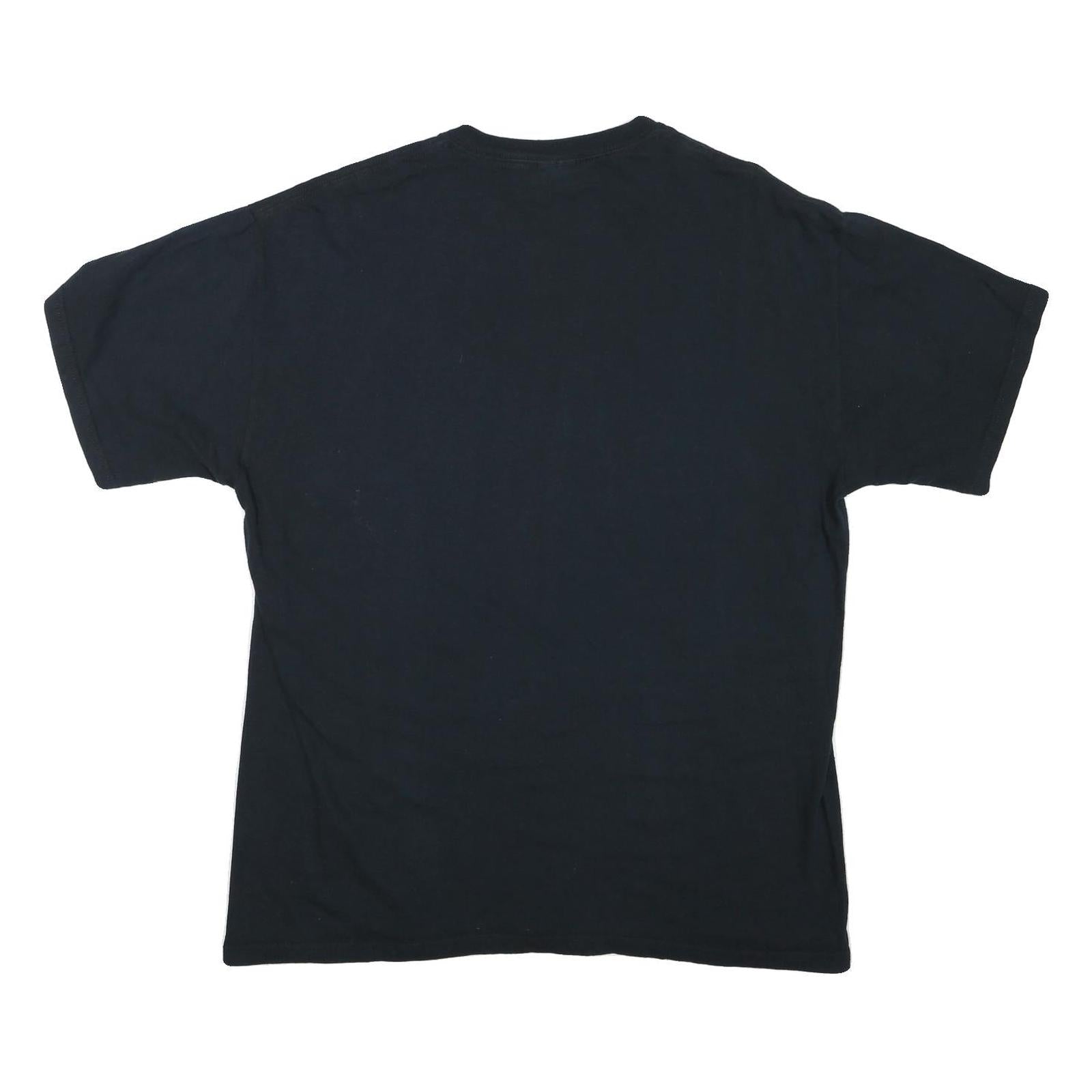 GILDAN Mens Black The Fire House Kushog Lake Graphic T-Shirt L Short Sleeve Crew